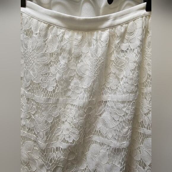 NWT WAYF white scalloped lace lined midi skirt size large - Picture 5 of 6